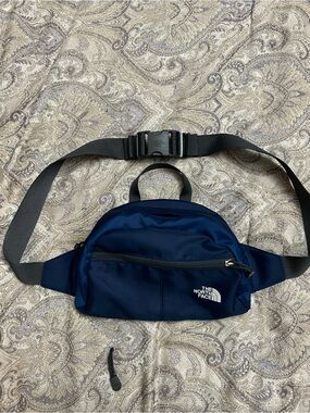 The North Face lumbar pack/crossbody/fanny pack, GUC, clean, padded, adjustable